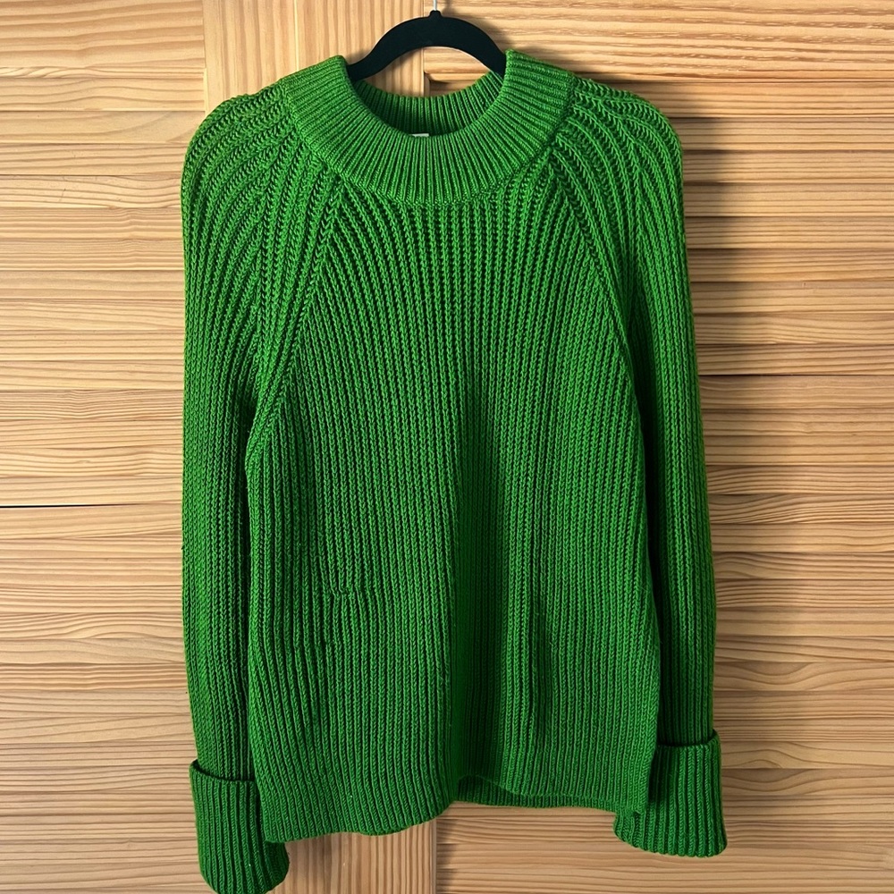 Bundle Up!! ❄️ Club Monaco Tetro Green Knit Sweater